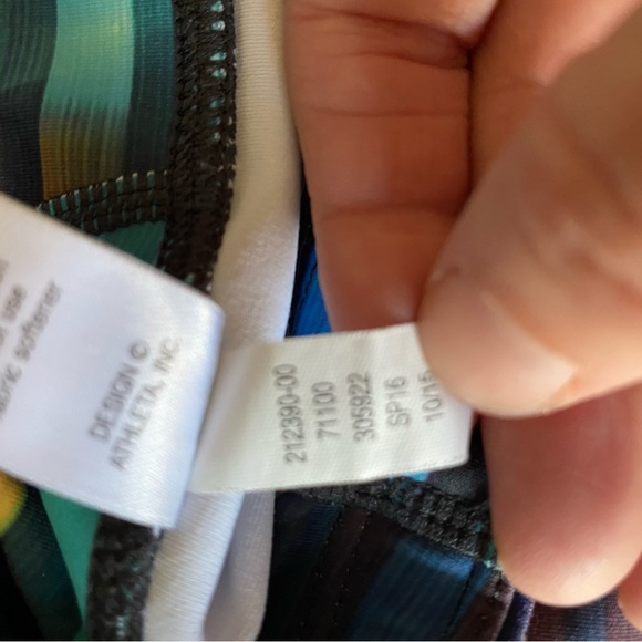 Athleta Rainbow Stripe Laser Beam Sonar Cropped Leggings Size Small - Picture 13 of 15